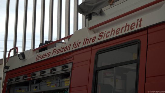 LFB Gampern Detailfoto Schriftzug "Unsere Freizeit für Ihre Sicherheit"